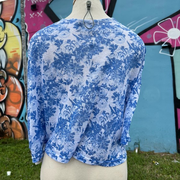 H&M Divided Blue and White Floral Print Open Front Cardigan Size US S - Picture 3 of 5